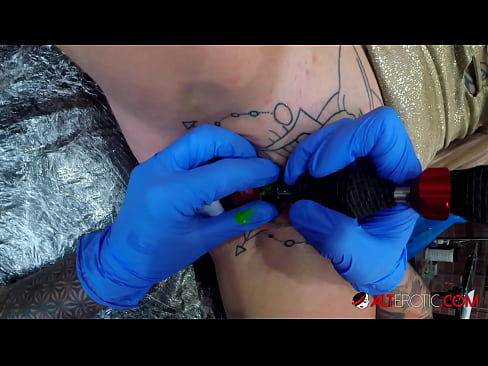 ❤️ Extremely tattooed hottie Sully Savage has a tattoo on her clitoris ❌ Anal porn at en-gb.novoporn.ru ❌
